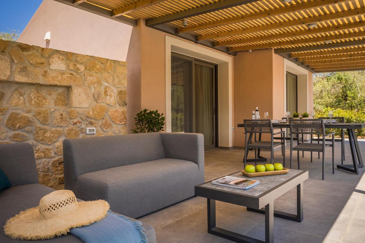 Villa LAOURA Svoronata Esterno foto